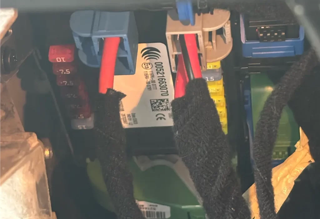 ヒューズボックス